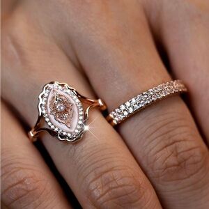 Beautiful rose gold ring set